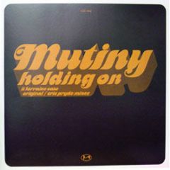 Mutiny Feat Lorraine Cato - Holding On - Underwater
