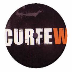 Kupon - Zoom In - Curfew