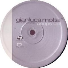 Gianluca Motta Vs Snap & Ng3 - Ooops Up (2005 Remix) - Motivo