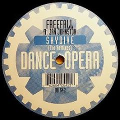 Freefall - Skydive - Dance Opera
