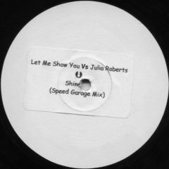 Camisra Vs Juliet Roberts - Camisra Vs Juliet Roberts - Let Me Show You Free Love - White